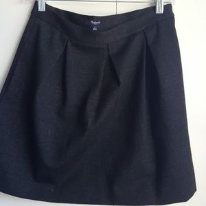 Madewell pleated skirt, dark gray, pockets!